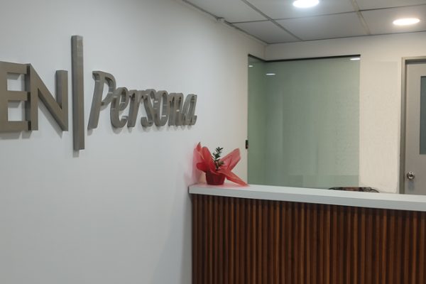 En Persona Recepcion 1